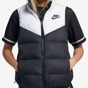NIKE reversible vest